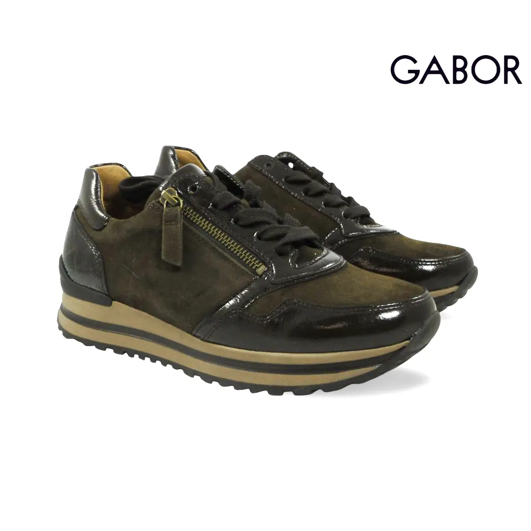 Gabor 6021.01 dames sneakers in donkerbruin met suède, glanzende lakdetails, veters, zijrits en sportieve profielzool.