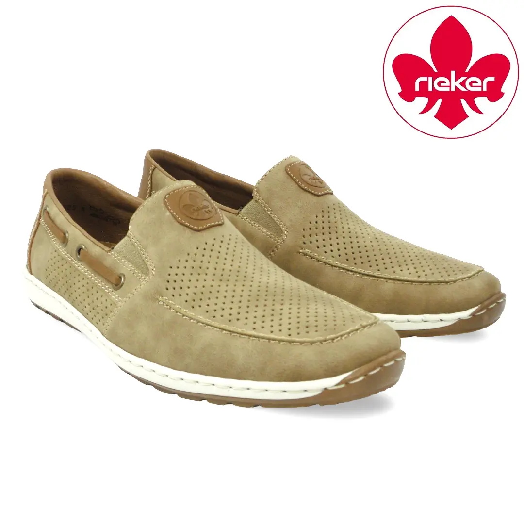 Rieker beige heren instapper met perforaties en slip-on pasvorm.