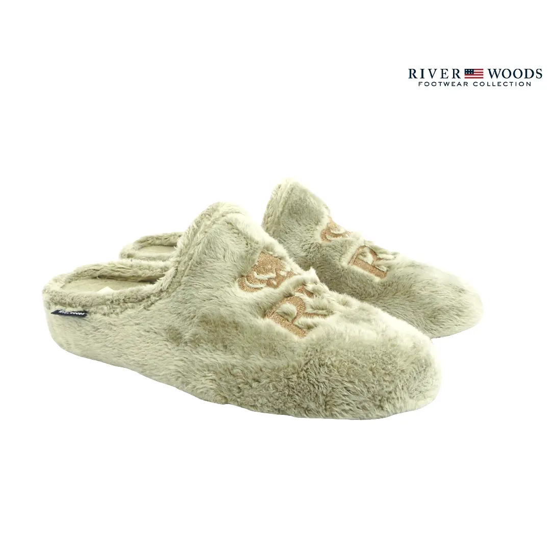 Zachte River Woods Blix Lichtbruin pantoffels met subtiel "R & W" logo, perfect voor thuisgebruik.